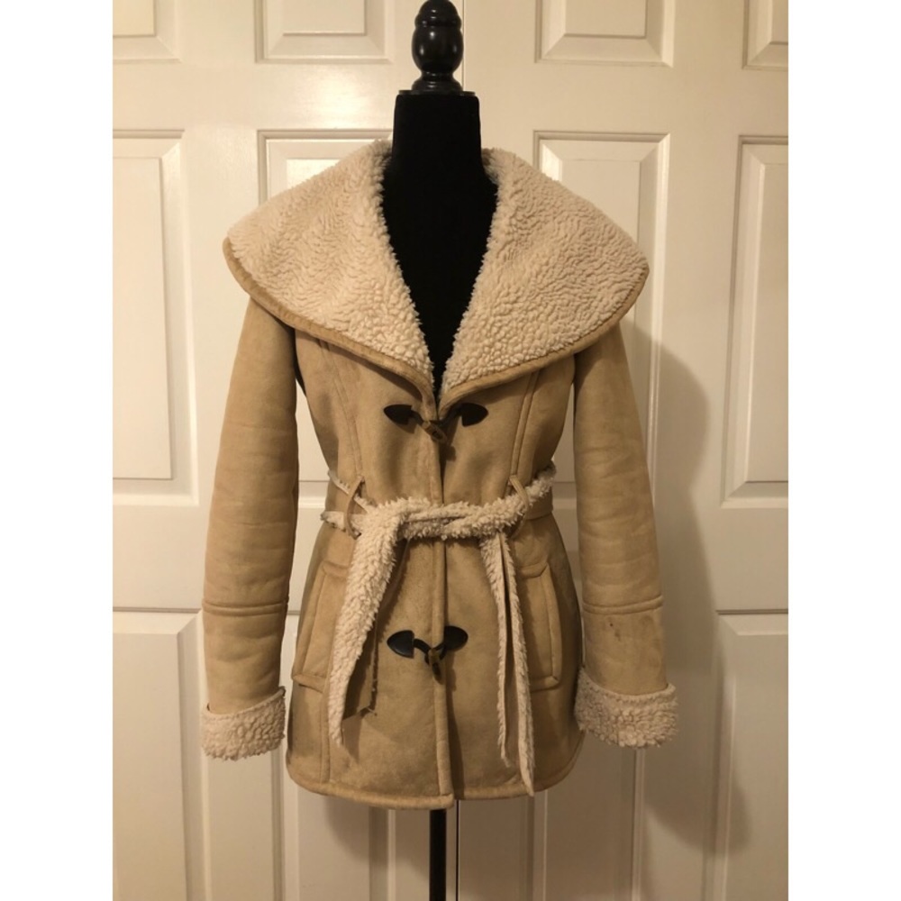 SOLD! Zara fluffy tan/ beige coat. Size small 2-4